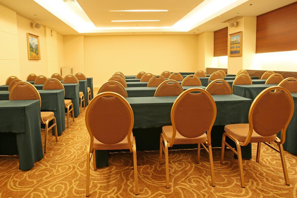 Uchoice Hotel Kunming Exterior photo